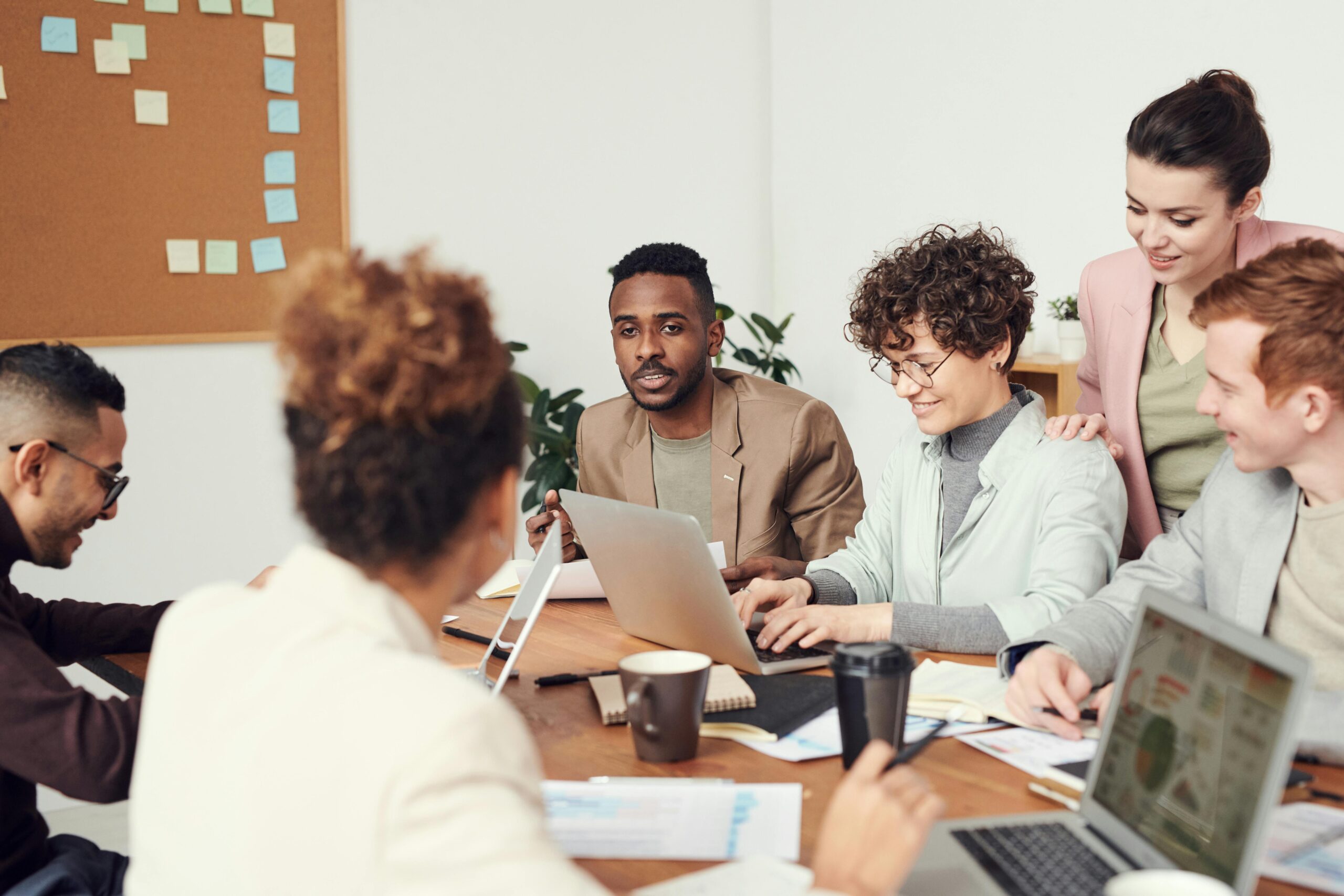 Establishing professional boundaries and respecting the boundaries of others is essential for maintaining positive working relationships and fostering mutual respect in the workplace. Overstepping boundaries, such as prying into personal matters or invading colleagues' privacy, can create tension and discomfort. Exercise discretion and sensitivity in your interactions with coworkers, and be mindful of respecting their personal space and boundaries. :: Pexels