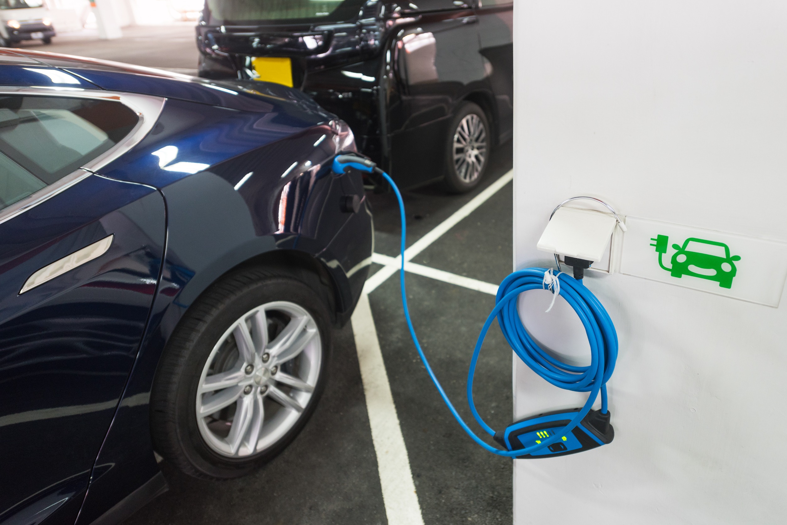 <p> The EV industry is working hard to build confidence among potential buyers. Policies that restrict charging capacity send mixed messages, suggesting that current infrastructure may not be adequate to support all driving needs. This contradiction can undermine consumer trust in EV technology. </p> :: Pexels