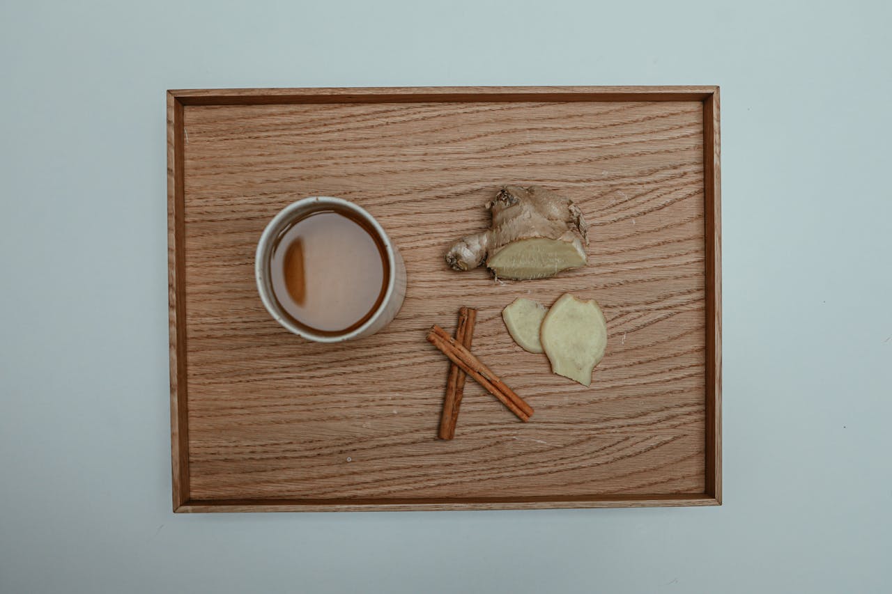 <p> Ginger tea is like a spicy, invigorating hug in a cup. Known for its sharp flavor and countless health benefits, ginger tea is packed with compounds like gingerols and shogaols, which are known to reduce inflammation and oxidative stress. This tea is a fantastic option if you’re looking for something that tastes delicious while also working wonders for your body. The anti-inflammatory properties of ginger are so strong that they’ve been compared to common over-the-counter anti-inflammatory drugs, but without the potential risks. It’s particularly effective for those suffering from joint pain, arthritis, or muscle soreness, and it’s a must for anyone dealing with digestive inflammation like IBS. A warm cup of ginger tea after a meal can also help with bloating and indigestion, two common symptoms of inflammation in the gut. Brewing ginger tea is simple—just steep a few slices of fresh ginger in boiling water for about 10 minutes, and you’re good to go. The addition of lemon or honey can take the flavor up a notch while providing extra anti-inflammatory benefits. It’s a wonderful tea to start or end your day with, giving your body the tools it needs to heal from the inside out. </p> :: Pexels