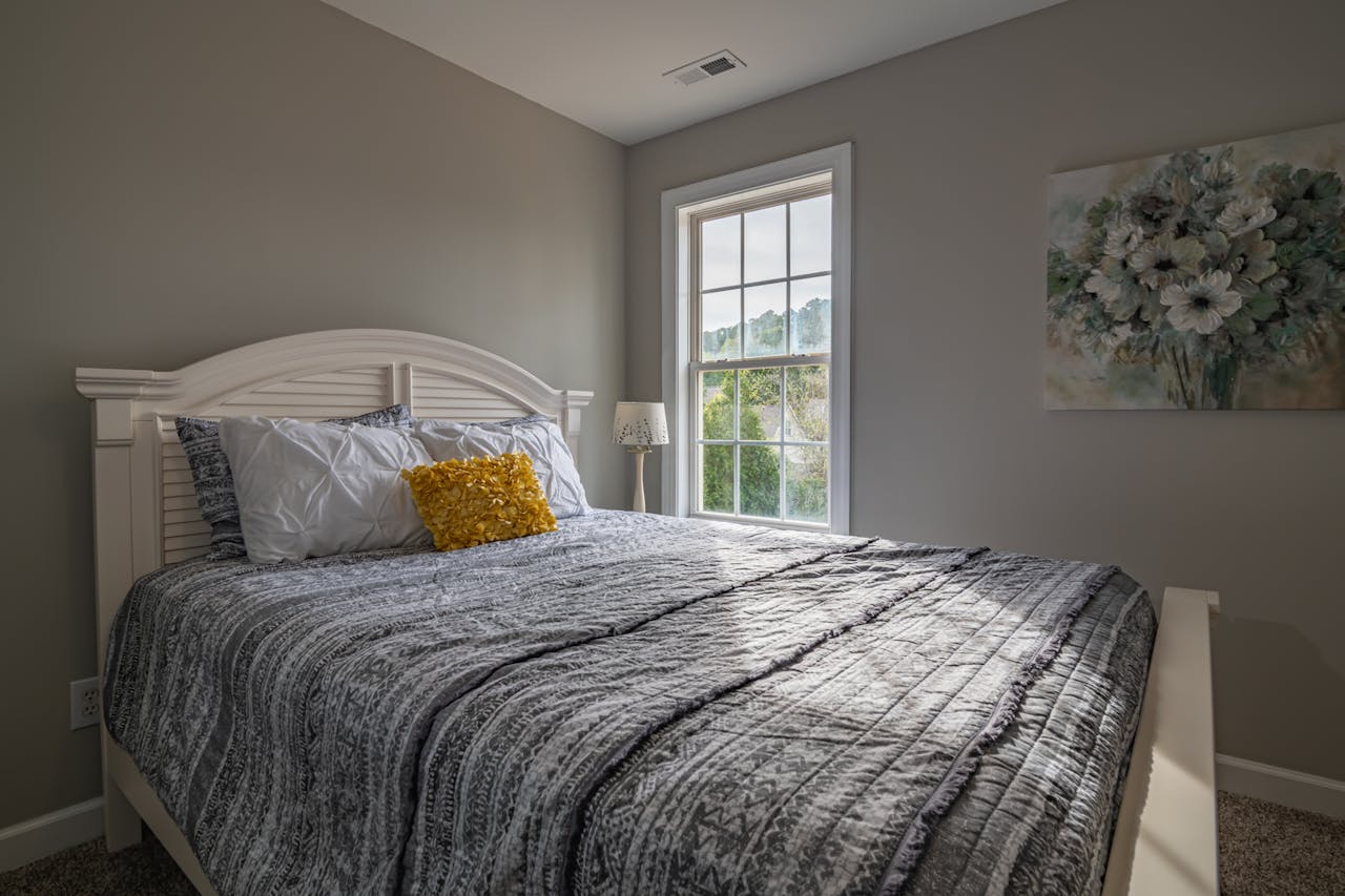 <p>Even if your home is clean and well-maintained, failing to stage it properly can make it less appealing to buyers. Empty rooms can feel cold and uninviting, while overstuffed spaces can feel cramped and uncomfortable. Additionally, poor lighting or awkward furniture arrangements can make the space feel smaller or less functional.</p>::Pexels