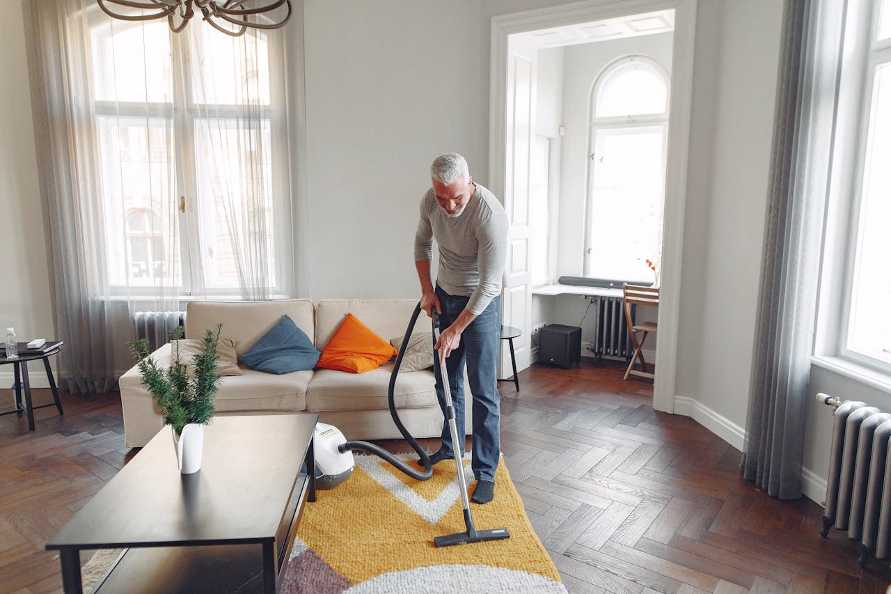 <p> Many people rush through their vacuuming, believing that speed equals efficiency. However, vacuuming too quickly often means you miss dirt and debris, especially in high-traffic areas. Take your time to let the vacuum thoroughly pick up all the dirt—it's worth it! Quick Tip: Spend extra time on high-traffic areas and corners, where dirt tends to accumulate. Aim to move the vacuum slowly in straight lines for the best results. Remember, a well-vacuumed home not only looks good but also feels great! Plus, your efforts will keep allergens at bay, making for a healthier living environment. </p> :: Pexels