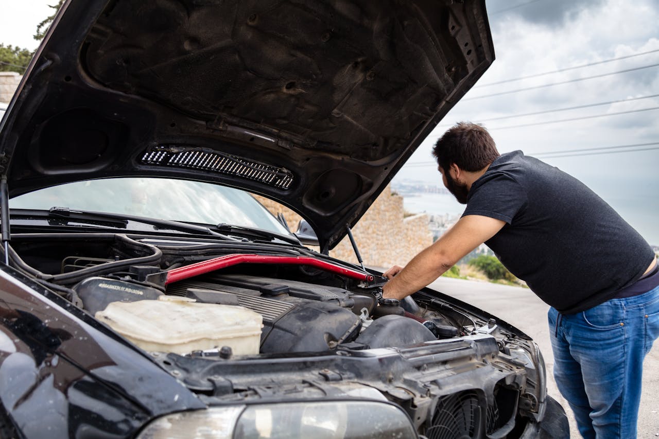 <p> When it comes to car maintenance, everyone seems to have advice. Whether it’s your neighbor who thinks he's a car expert, or your friend who swears by a “hack” they found on the internet, the truth is, not all car tips are created equal. In fact, many are outright dangerous or detrimental to the health of your vehicle. Mechanics, the real experts in the field, have heard it all—and they’re here to set the record straight. Here are 13 of the worst car tips mechanics have ever heard, and why you should absolutely avoid them. </p> :: Pexels