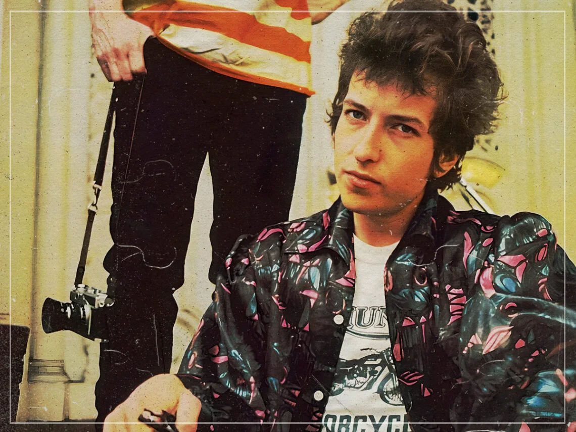 <p> Bob Dylan's Highway 61 Revisited marks a significant turning point in his career, solidifying his status as a cultural icon. This album features a blend of rock and folk, characterized by Dylan's poignant lyrics and electric instrumentation. The opening track, "Like a Rolling Stone," is often regarded as one of the greatest songs in music history, with its powerful narrative and haunting melody. The album captures the spirit of the 1960s, reflecting the social upheaval and the counterculture movement, making it an essential addition to any vinyl collection. Dylan's unique ability to capture the zeitgeist of the era through his lyrics and music sets this album apart. </p> Far Out / Sony Music Entertainmen