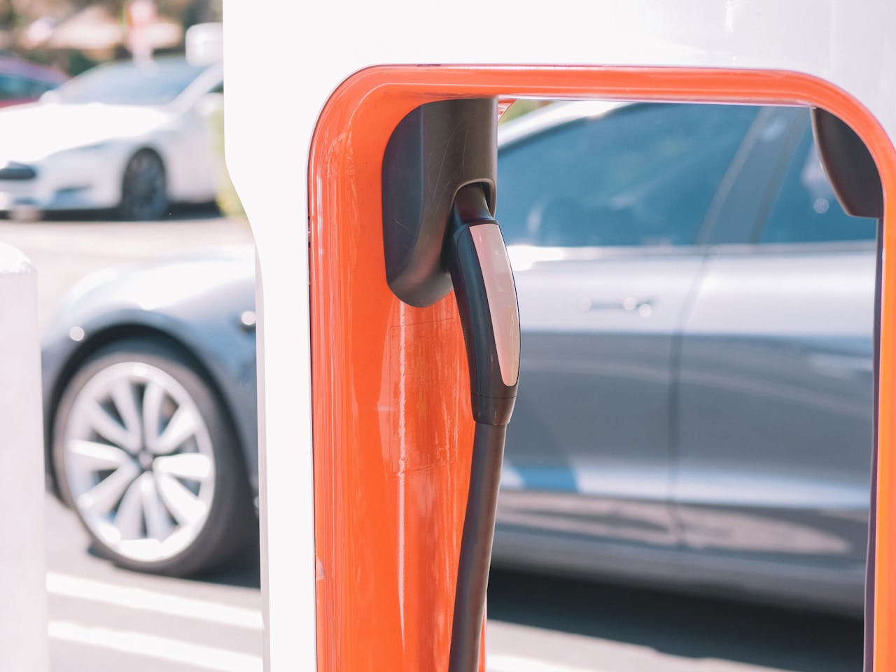 <p>As of mid-2024, EV sales have continued to rise, with electric vehicles making up approximately 22% of new car sales worldwide. This ongoing growth underscores the accelerating shift towards electric mobility. The increasing variety of EV models available in the market is also attracting a broader range of consumers.</p> ::Pexels