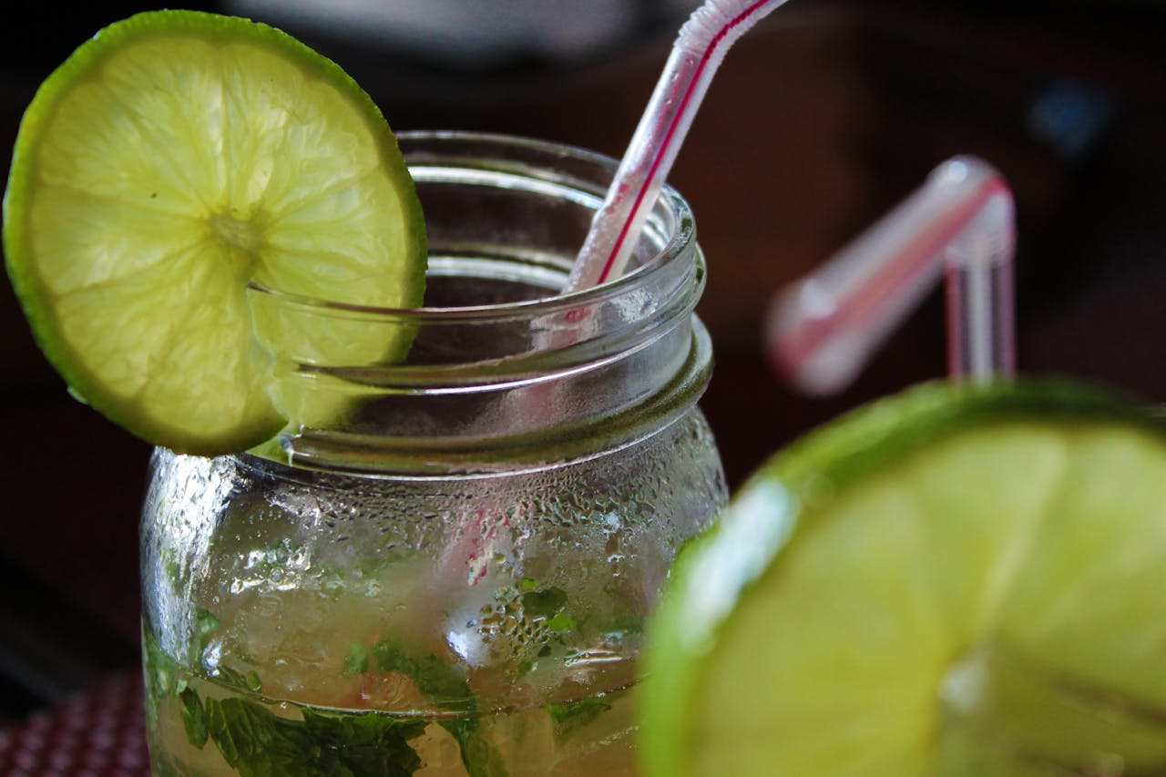 <p> The Virgin Mojito is a classic mocktail that perfectly balances refreshing mint, zesty lime, and sparkling soda. This drink is not only easy to make but also incredibly refreshing, making it a go-to choice for warm days. This is light and refreshing, making it perfect for summer gatherings or a picnic in the park. </p> :: Pexels