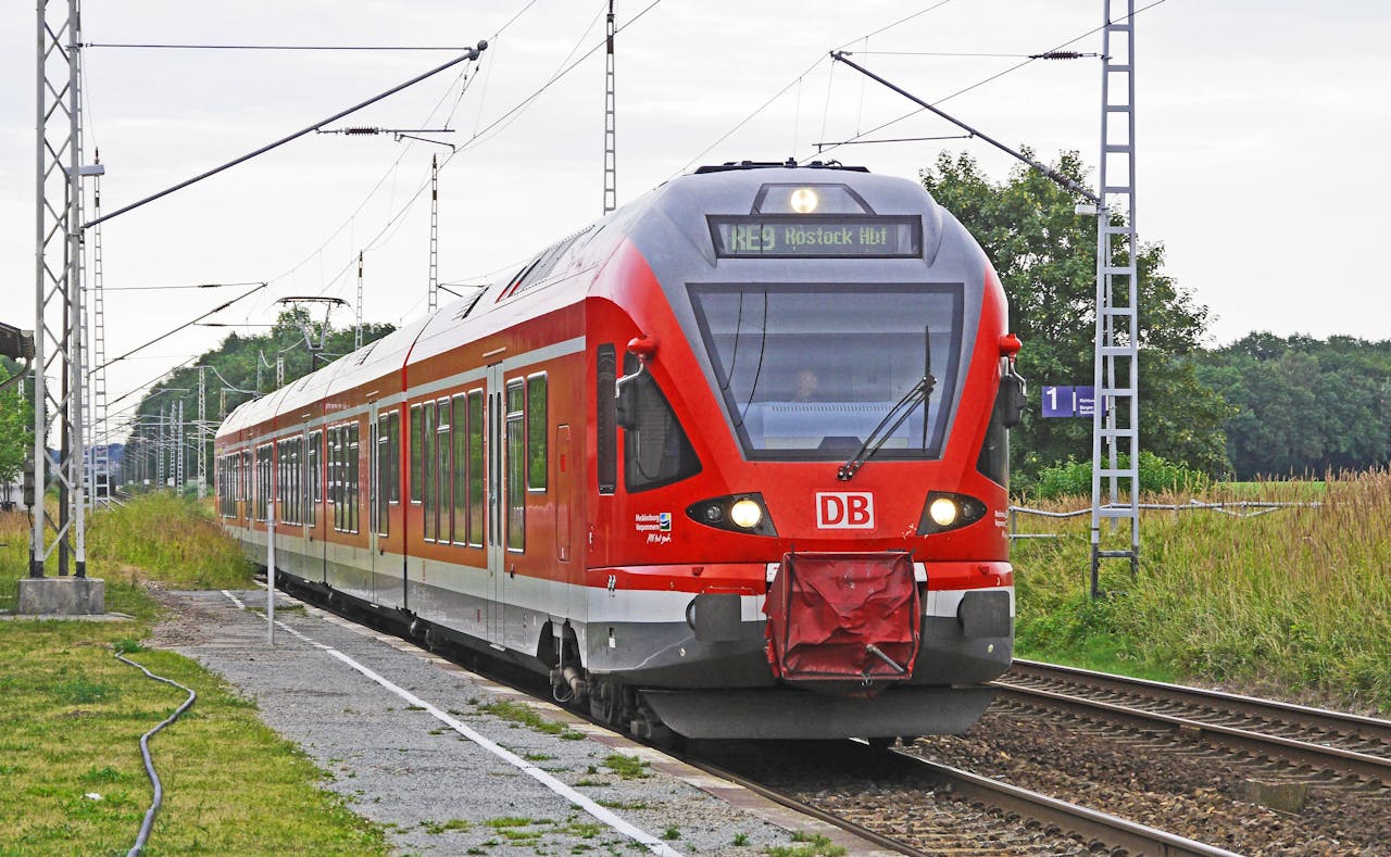 <p>Derailments can be caused by problems with the train itself. Wheel or axle failure, brake issues, or mechanical malfunctions in the locomotive or cars can lead to loss of control. Regular inspections and maintenance are vital to prevent such failures from becoming catastrophic.var cid = "9048067730"; var pid = "ca-pub-4779785715115193"; var slotId = "div-gpt-ad-ourdebtfreefamily_com-large-mobile-banner-2-0"; var ffid = 1; var alS = 1713 % 1000; if(typeof ez_ad_units == "undefined"){ez_ad_units=[];}ez_ad_units.push([[336,280],"ourdebtfreefamily_com-large-mobile-banner-2","ezslot_10",107,"0","0", "ourdebtfreefamily_com-large-mobile-banner-2-0"]); var container = document.getElementById(slotId); if (container) { var ins = document.createElement("ins"); ins.id = slotId + "-asloaded"; ins.className = "adsbygoogle ezasloaded"; ins.dataset.adClient = pid; ins.dataset.adChannel = cid; ins.style.display = "block"; ins.style.minWidth = container.attributes.ezaw.value + "px"; ins.style.width = "100%"; ins.style.height = container.attributes.ezah.value + "px"; ins.style.margin = "0px auto"; container.style.maxHeight = container.style.minHeight + "px"; container.style.maxWidth = container.style.minWidth + "px"; var script = document.createElement("script"); script.innerText = "(adsbygoogle = window.adsbygoogle || []).push({});"; ins.appendChild(script); container.appendChild(ins); window.ezoSTPixels = window.ezoSTPixels || []; if (typeof ezoSTPixelAdd === "function") { window.ezoSTPixelAdd(slotId, "stat_source_id", 44); window.ezoSTPixelAdd(slotId, "adsensetype", 1); } else { window.ezoSTPixels.push({id: slotId, name: "stat_source_id", value: 44}); window.ezoSTPixels.push({id: slotId, name: "adsensetype", value: 1}); } window.ezaslWatch = window.ezaslWatch || []; window.ezaslWatch.push(slotId); }(adsbygoogle = window.adsbygoogle || []).push({});</p> ::Pexels