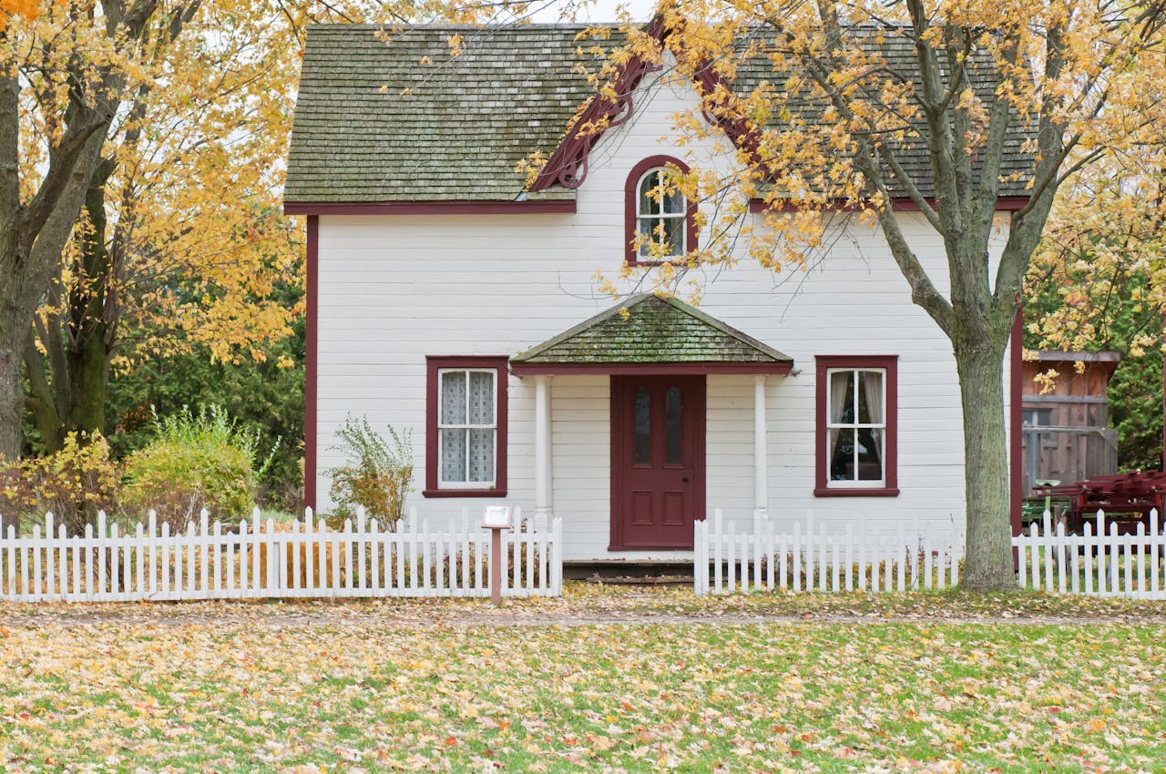 <p> As Boomers enter retirement age, many are considering downsizing their homes. This trend often reflects a desire for simpler living and reduced maintenance costs. Smaller homes or condos are becoming attractive options, allowing them to free up equity for travel or leisure activities. </p> :: Pexels