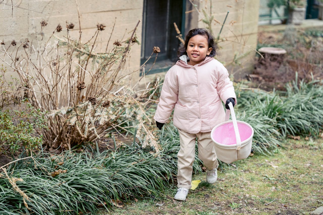 <p> A backyard scavenger hunt is great for adults and kids alike, bringing a sense of adventure and discovery. Set up a list of clues that lead to hidden items or small prizes around your yard or house. For a creative twist, give the hunt a theme, such as “Nature Explorer” or “Time Traveler.” It’s a fantastic way to get everyone moving and working together to solve clues, and it only requires items you likely already have at home. </p> :: Pexels