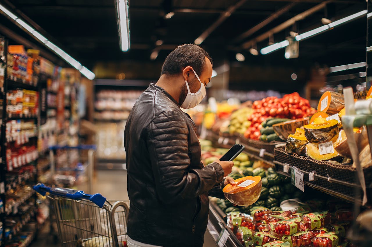 <p> Have you ever navigated a crowded aisle only to find someone’s cart parked in the middle, making it nearly impossible to pass? Leaving your cart in the center of the aisle is one of the most common and frustrating grocery store habits. While you might not intend to block anyone, it creates a bottleneck and forces others to awkwardly maneuver around your cart. Instead, park your cart to one side and ensure there’s room for others to pass. It’s a small effort that can significantly improve the flow of traffic. </p> :: Pexels