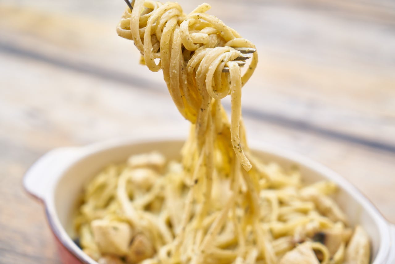 <p> Pasta is another common leftover, but it doesn’t always reheat well. When pasta is reheated, it tends to absorb too much sauce, making it soggy and less enjoyable. Additionally, pasta that has been left at room temperature for too long can become a breeding ground for bacteria. To reheat pasta safely, store it in the fridge and heat it thoroughly. Adding extra sauce or a little bit of olive oil can help prevent it from drying out. Tip: When reheating pasta, add a splash of water or sauce to keep it from becoming dry. You can also try reheating pasta in a pan with a bit of oil or butter for a better texture. </p> :: Pexels