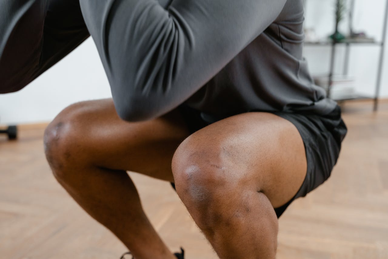 <p> Leg extensions are often included in leg day routines, but they are not ideal for weight loss. This exercise isolates the quadriceps, which can help tone the legs, but it doesn’t engage enough muscle groups to burn a significant number of calories. Furthermore, leg extensions can put a lot of pressure on the knee joints, leading to discomfort or injury over time. While leg extensions may help build muscle in the quads, they aren't efficient for fat loss. Instead of focusing on isolated movements like leg extensions, opt for compound leg exercises such as squats, lunges, or deadlifts, which engage more muscle groups and provide a more efficient calorie burn. These exercises require more energy, which increases the number of calories burned during and after your workout. Additionally, compound movements like squats and lunges engage the glutes, hamstrings, and core, giving you a more well-rounded workout that supports fat loss throughout the body. Compound exercises also help improve overall strength and functional movement, which is crucial for maintaining an active lifestyle and avoiding injury. </p> :: Pexels