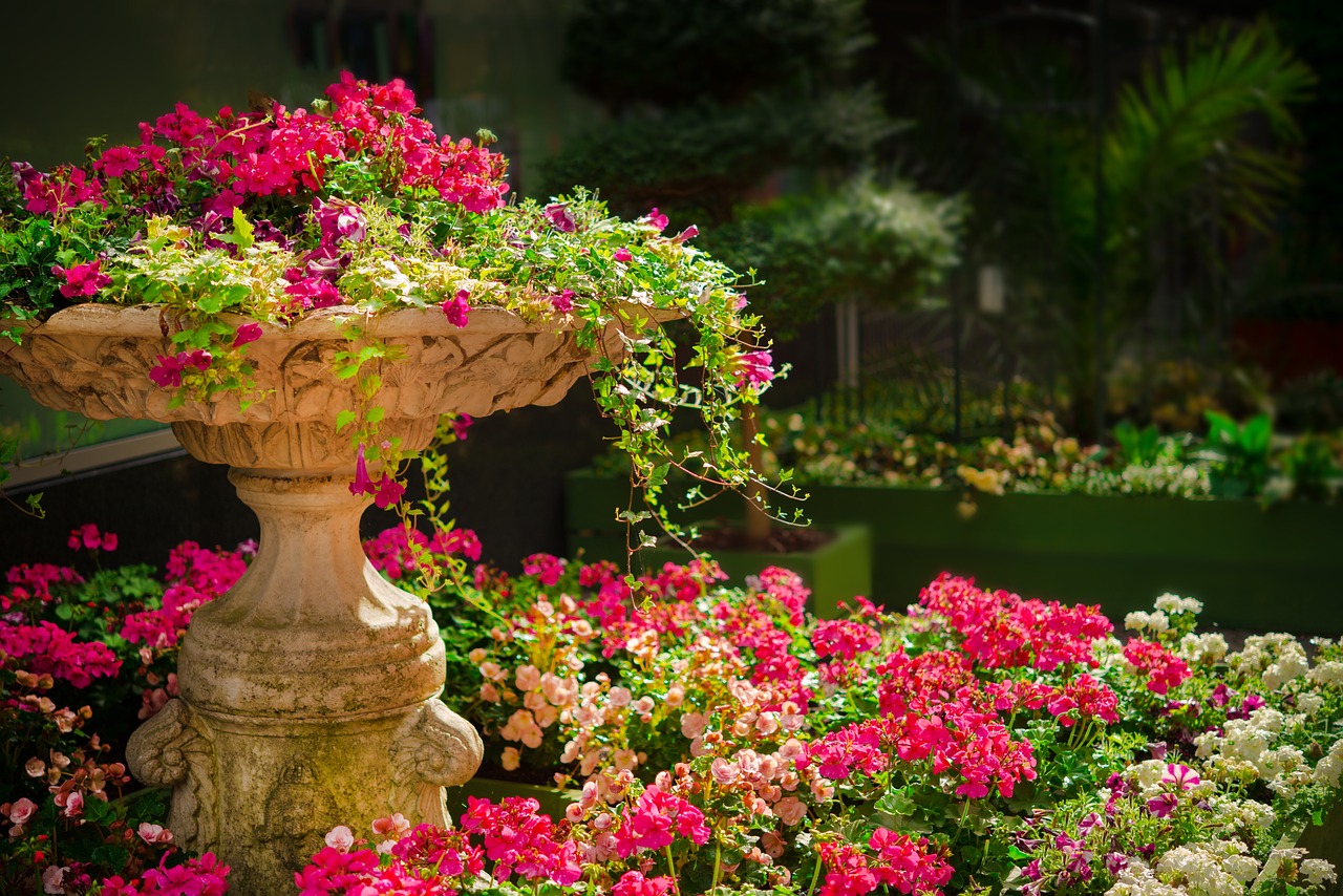 <p>Colombia is a major supplier of flowers to the U.S., exporting .68 billion in 2023, including roses, carnations, and other blooms. In 2024, the export value increased to .75 billion, driven by the growing demand for fresh flowers during holidays and special occasions. </p> ::Pexels