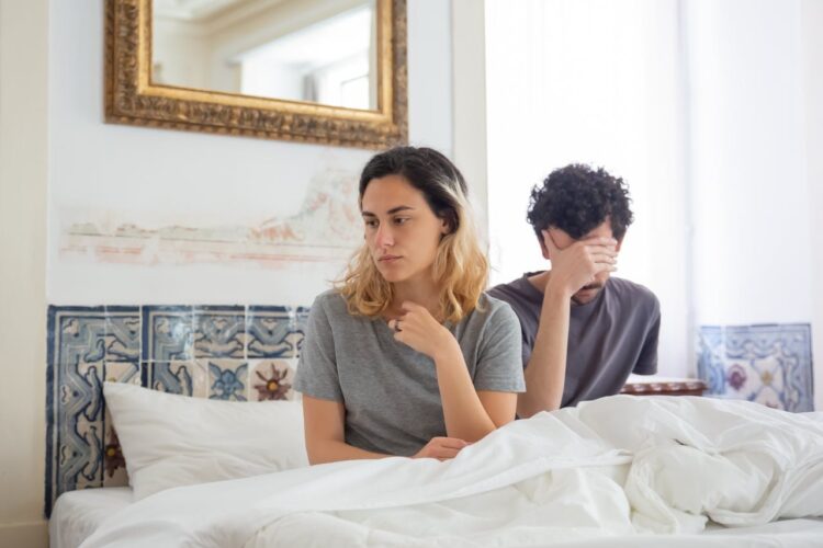 12 Disrespectful Relationship Habits That Are Never Okay