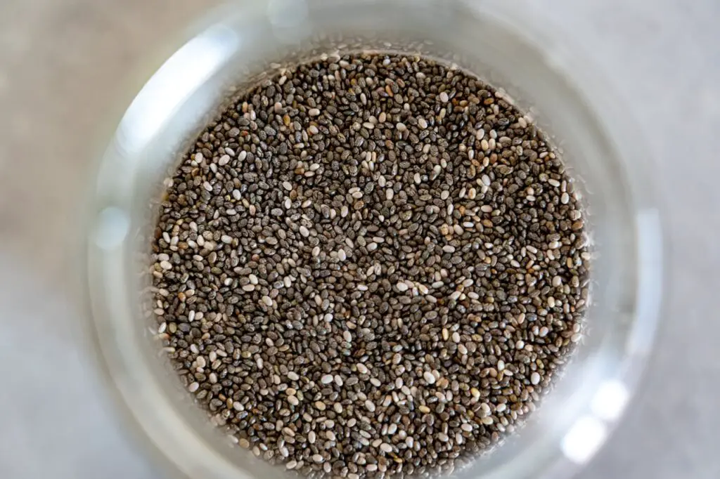 <p> Chia seeds are a superfood packed with fiber, omega-3 fatty acids, and protein, making them an excellent choice for stabilizing blood sugar levels. The high fiber content slows digestion and the absorption of sugar, preventing post-meal sugar spikes. Additionally, chia seeds support weight management, which is crucial for those struggling with insulin resistance. Sprinkle them on yogurt, salads, or mix them into a pudding for a nutritious snack. </p> :: Pexels