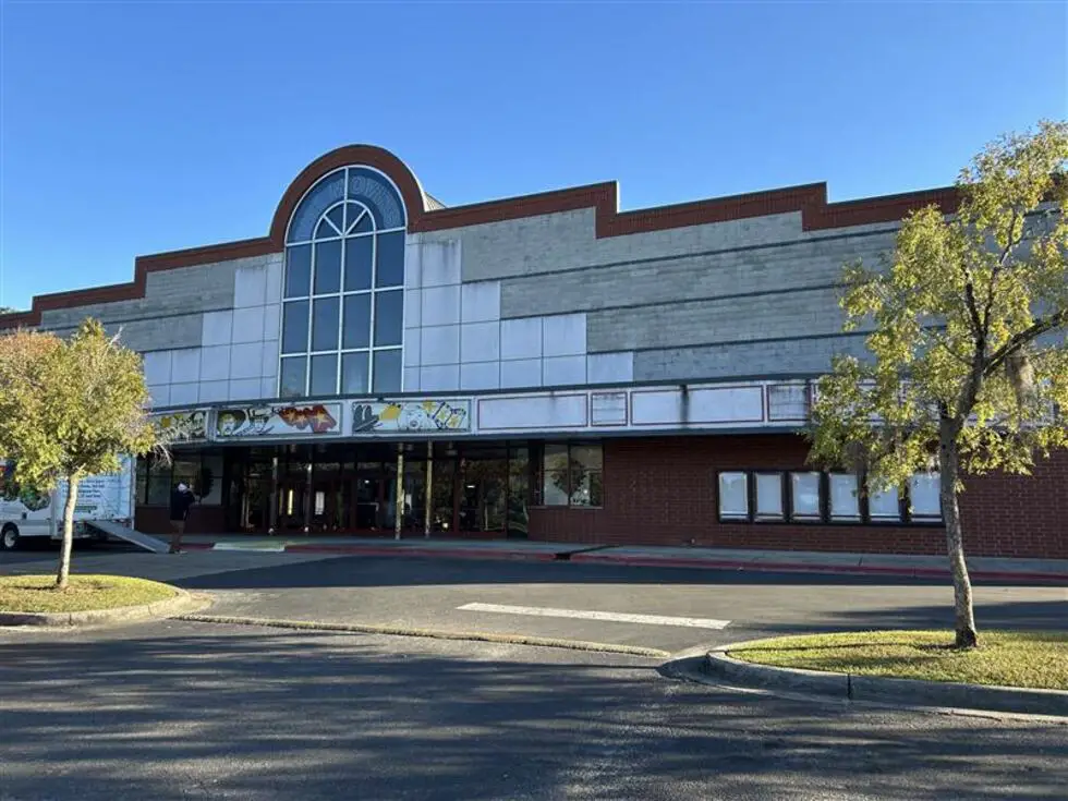 <p>After nearly three decades of operation, the 12-screen Regal Cinemas at Governor’s Square Mall in Tallahassee, Florida, abruptly closed on December 1, 2024. The closure was unexpected, with employees and patrons receiving no prior notice. The theater was subsequently listed for sale at .6 million. This shutdown reflects broader challenges faced by Regal’s parent company, Cineworld Group, which filed for bankruptcy in 2022 amid mounting debt and changing consumer preferences. ​</p> ::Wctv.tv