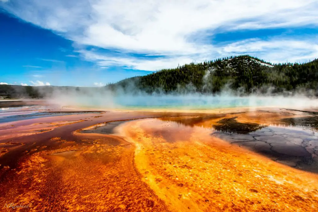 <p>Yellowstone is known for its diverse landscapes, including geysers, hot springs, and abundant wildlife. The park has over 2,000 campsites across 12 campgrounds, with options for both tents and RVs. Many campsites offer amenities like restrooms, picnic tables, and fire pits. The park's well-marked trails cater to all skill levels, and popular activities include hiking, fishing, and wildlife watching. The unique geothermal features and reliable facilities make Yellowstone a top choice for campers. </p> ::Unsplash